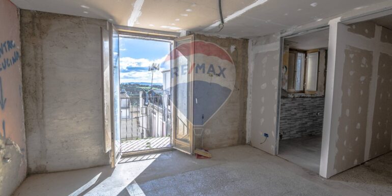 20251020151352-994555-7