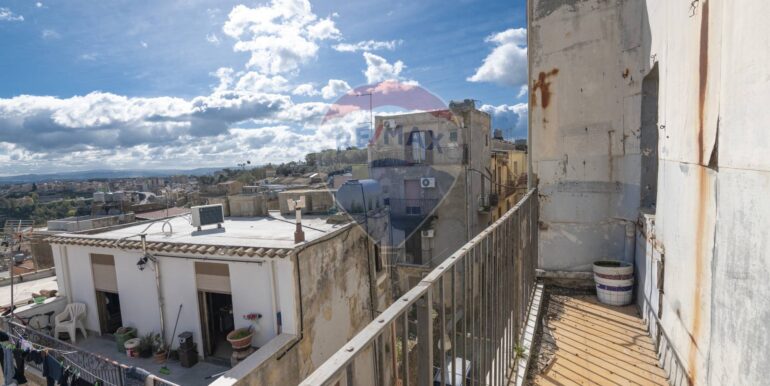 20251020151354-994555-15