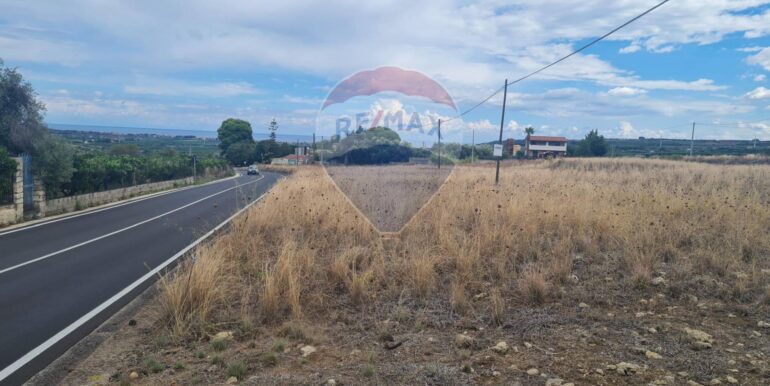 20251020165434-994131-7