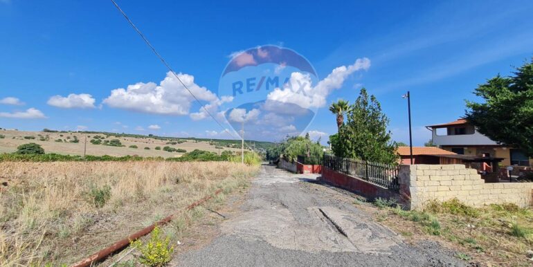 20251020165456-994131-15