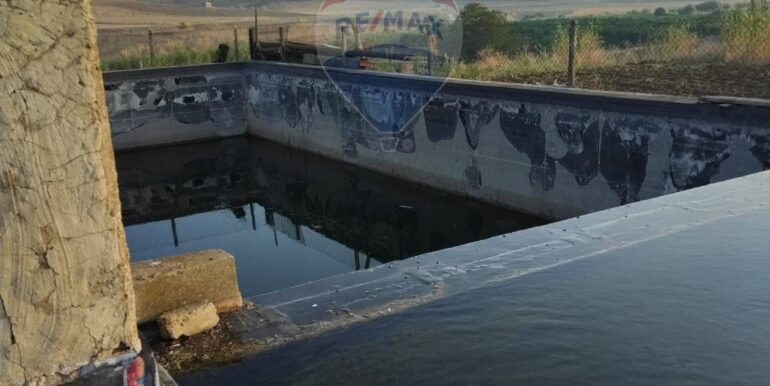 20251020225217-994687-34