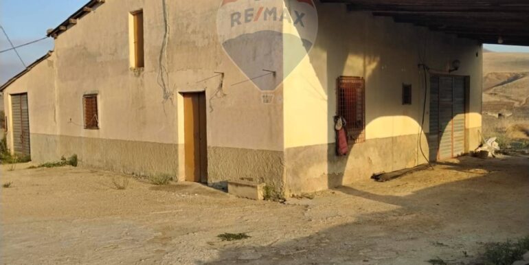 20251020225224-994687-37