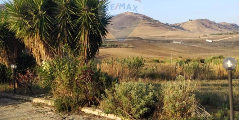 20251020232149-994688-2