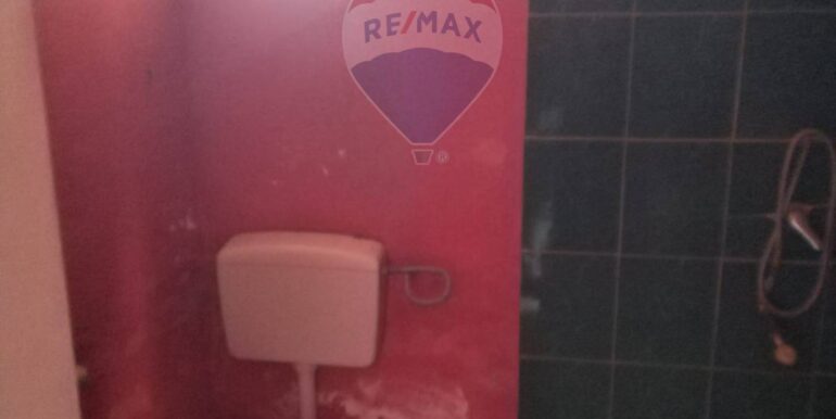 20251020232158-994688-6