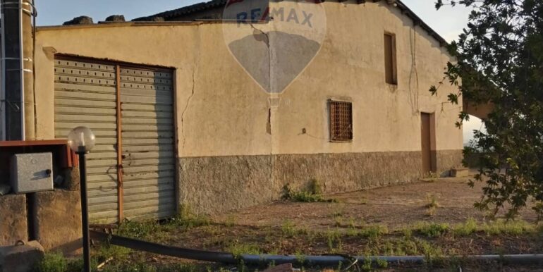 20251020232209-994688-12