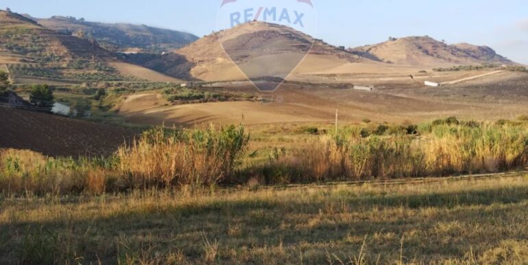 20251020232218-994688-17