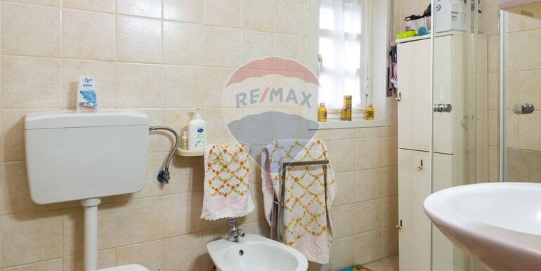 20251021105641-994720-13