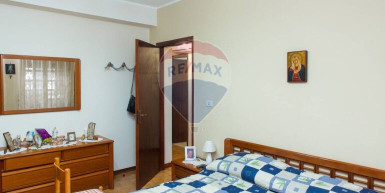 20251021105701-994720-17