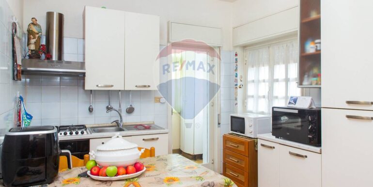 20251021105705-994720-18