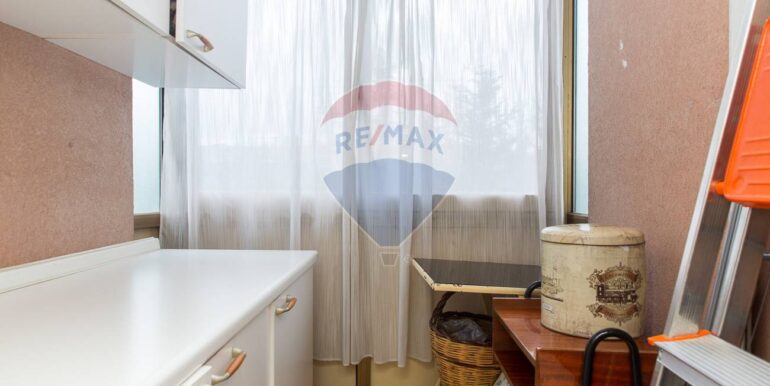 20251021105756-994720-33