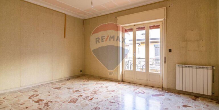 20251021122112-795040-8