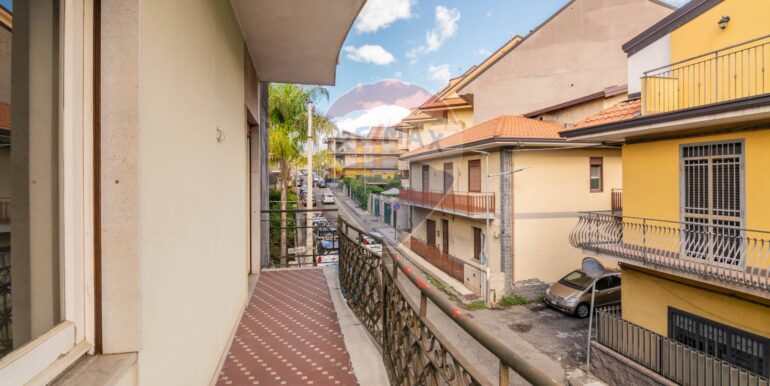 20251021122131-795040-11