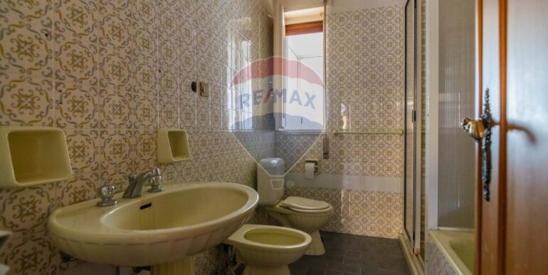 20251021122152-795040-15