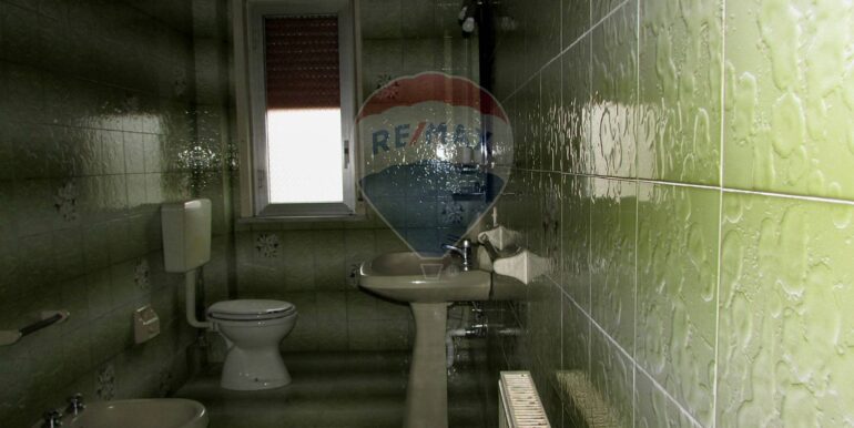 20251021161356-994655-11