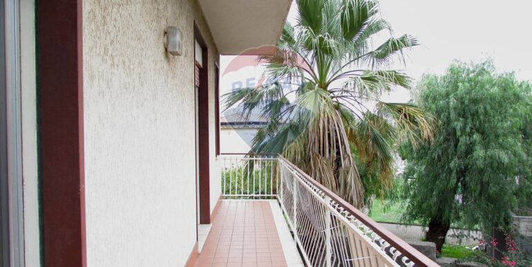 20251021161422-994655-21