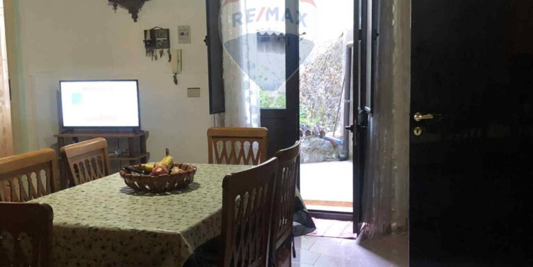 20251021181710-995167-3