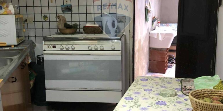 20251021181718-995167-6