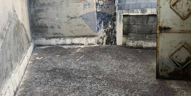 20251021181729-995167-10