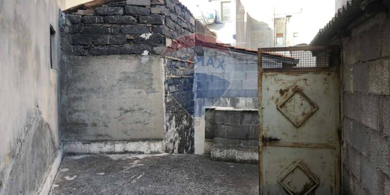 20251021181732-995167-11