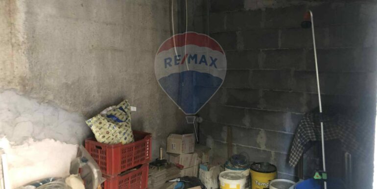 20251021181735-995167-12