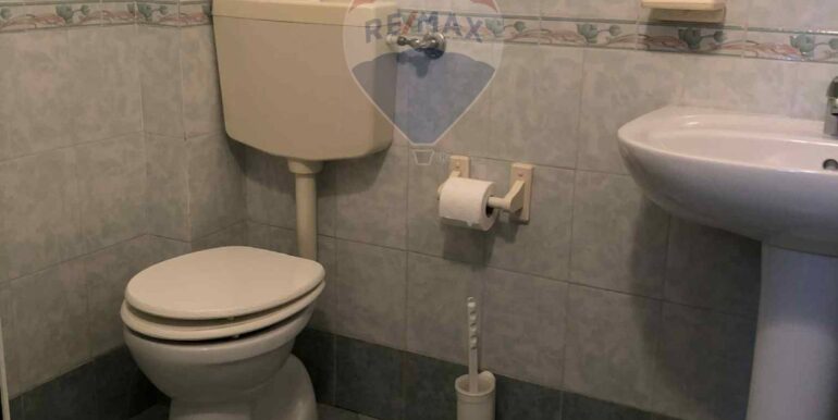 20251021181754-995167-19