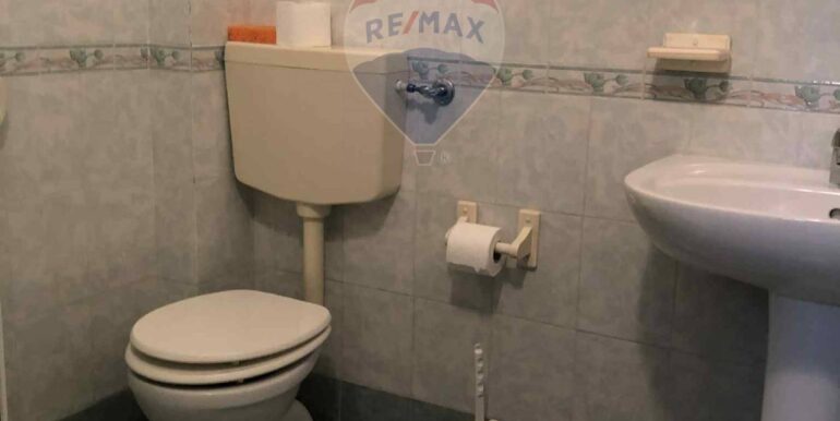 20251021181756-995167-20