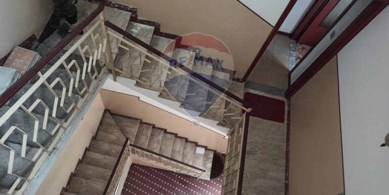 20251021183726-995260-18