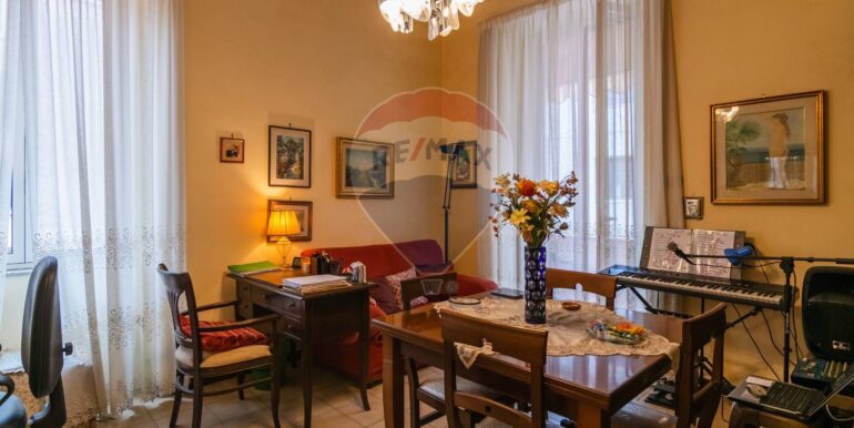 20251021184545-993543-2