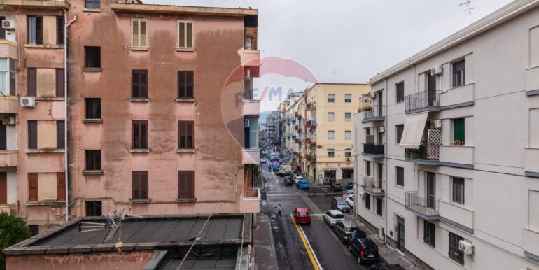 20251021184556-993543-5