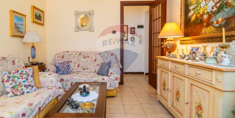 20251021184606-993543-8