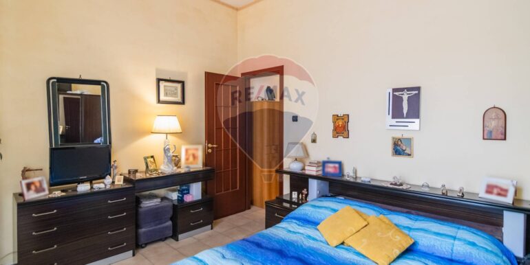 20251021184624-993543-13