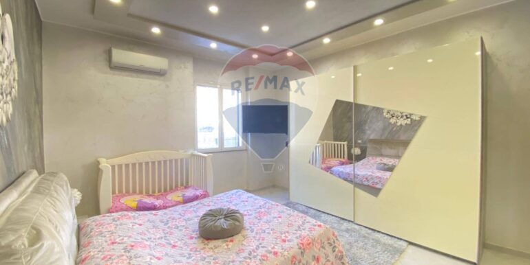 20251021190834-994158-17