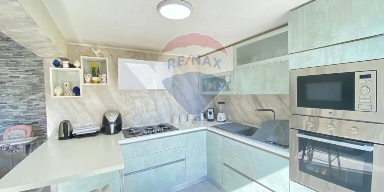 20251021190850-994158-25