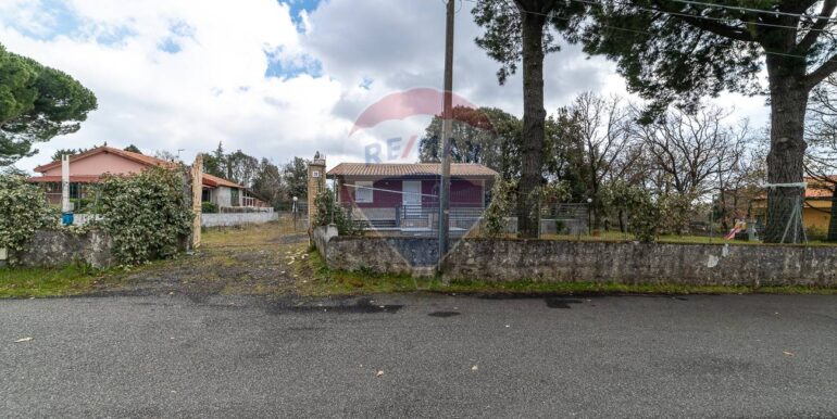 20251021192206-995272-1