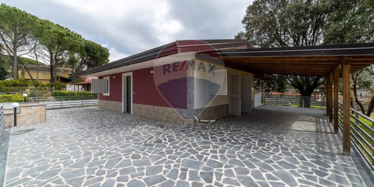 20251021192208-995272-10