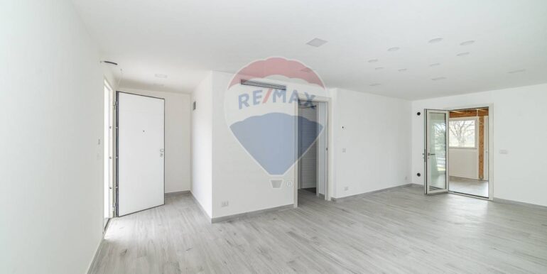 20251021192208-995272-13