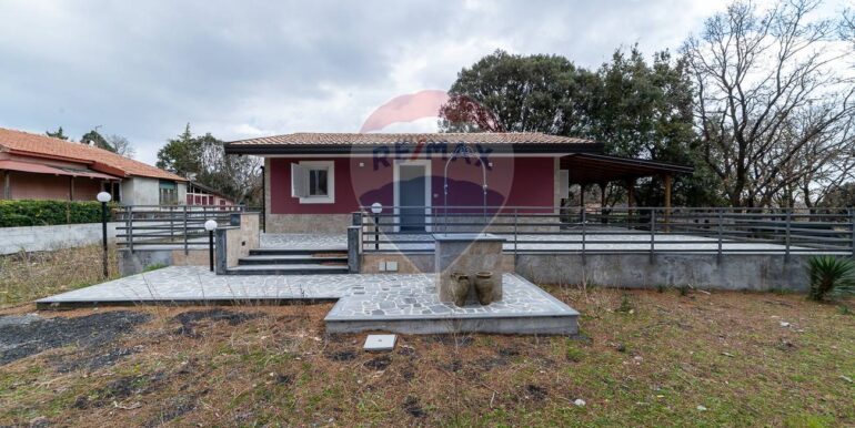 20251021192208-995272-9