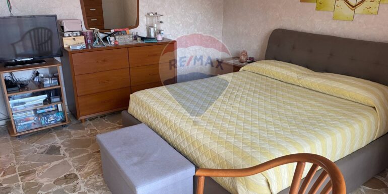 20251021192449-995273-18