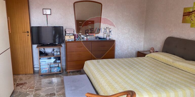 20251021192453-995273-19