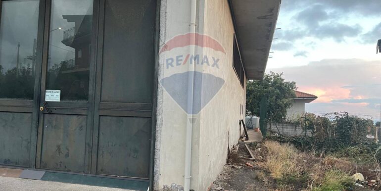 20251021232339-994287-14