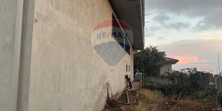 20251021232413-994287-15