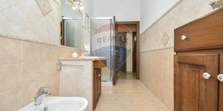 2025102210736-995286-8