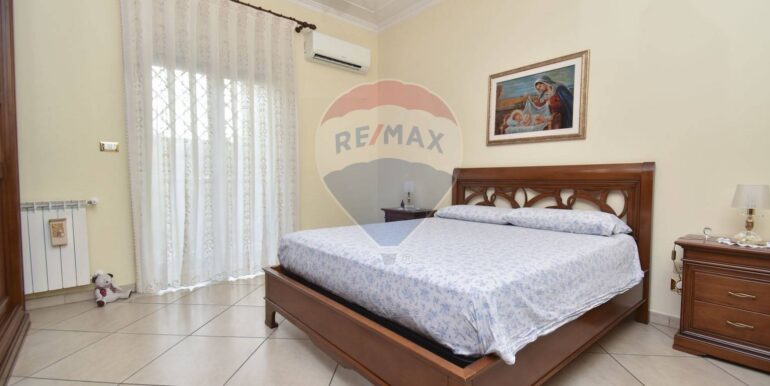 2025102210750-995286-13