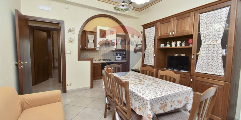 2025102210759-995286-16