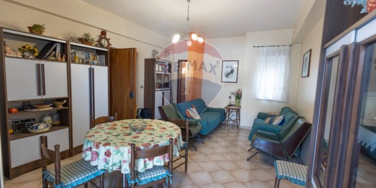 20251022123306-995365-4