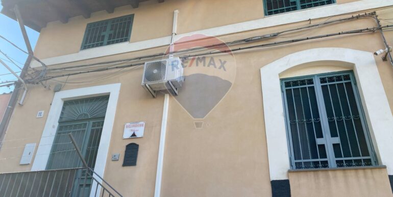 20251022182449-995477-13