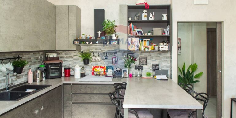 20251023100016-995510-27