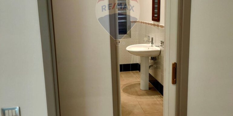 20251023123505-995522-12