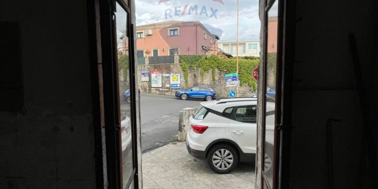 20251023193842-995690-15