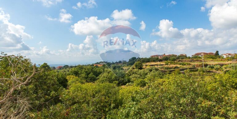 20251023201149-995689-26